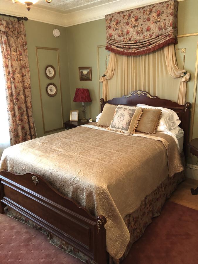 Penley House Bed & Breakfast Обърн Екстериор снимка
